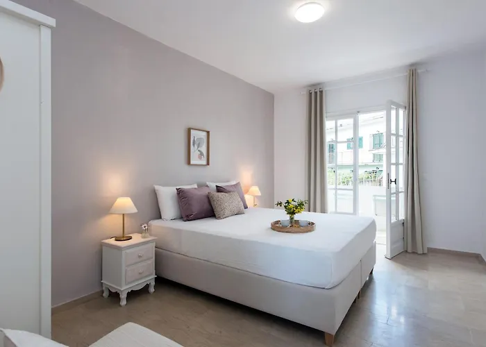 Nisea Apartments