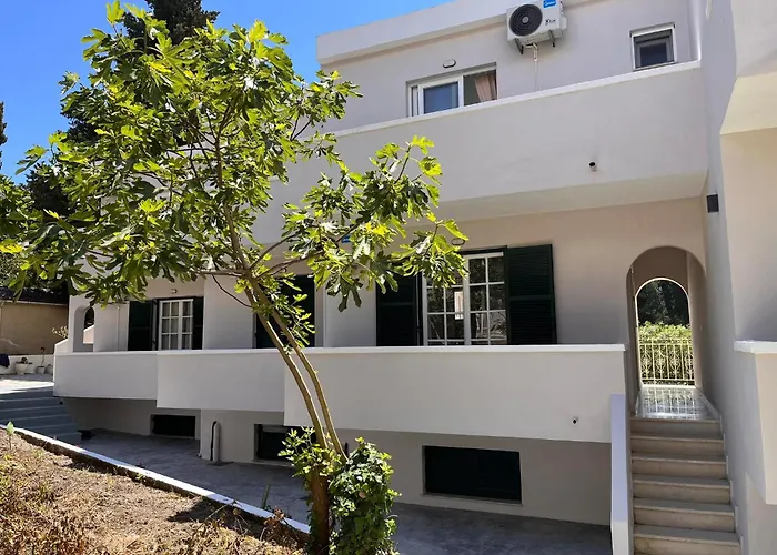 Nisea Apartments